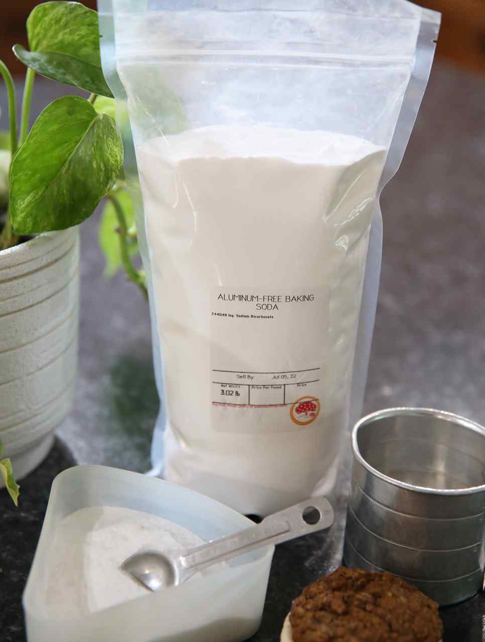 Baking Soda in Bulk for Cleaning, Deodorizing, and Baking