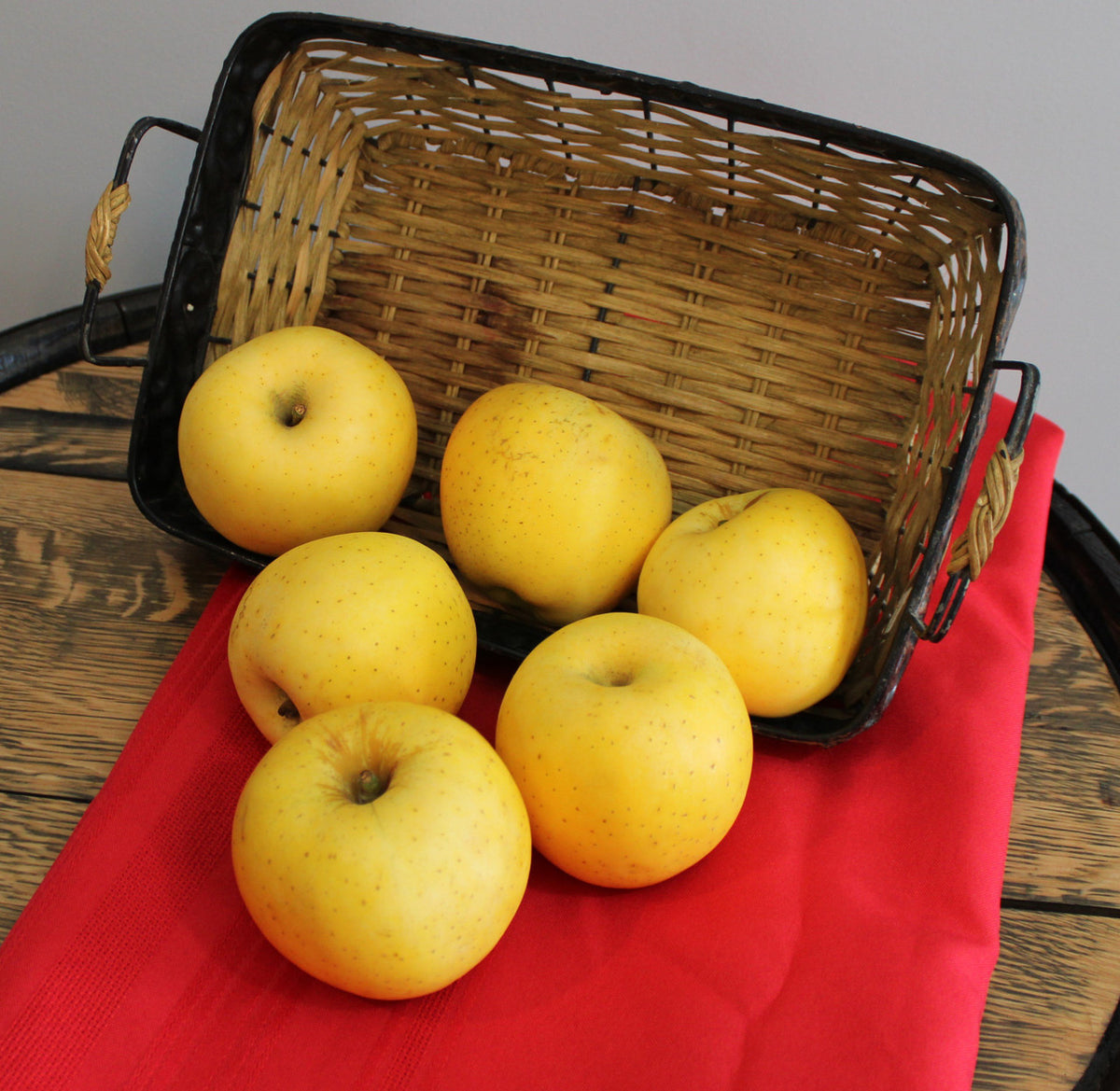 Fresh Blondee Apples, Hand-Picked In Our Own Orchard